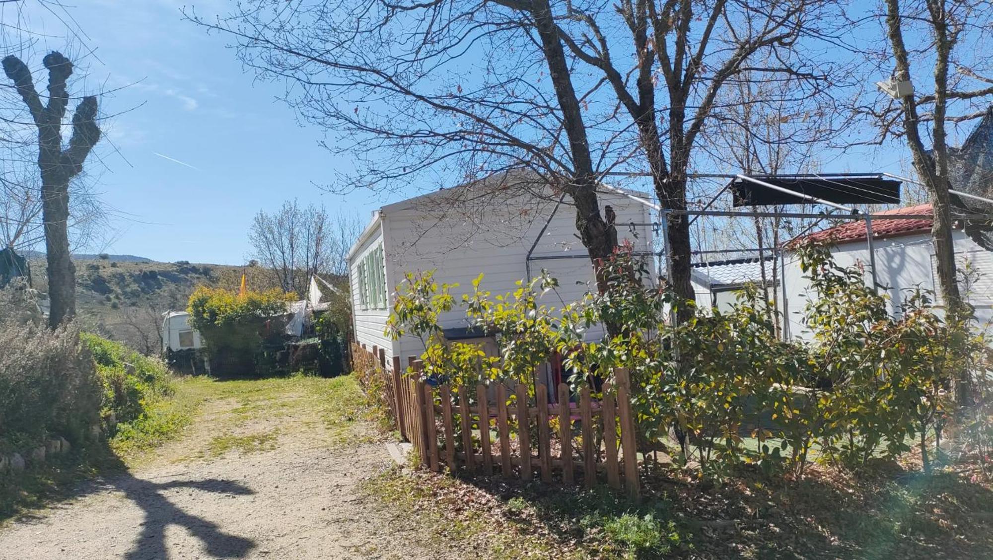 Camping De Cervera De Buitrago Exterior foto
