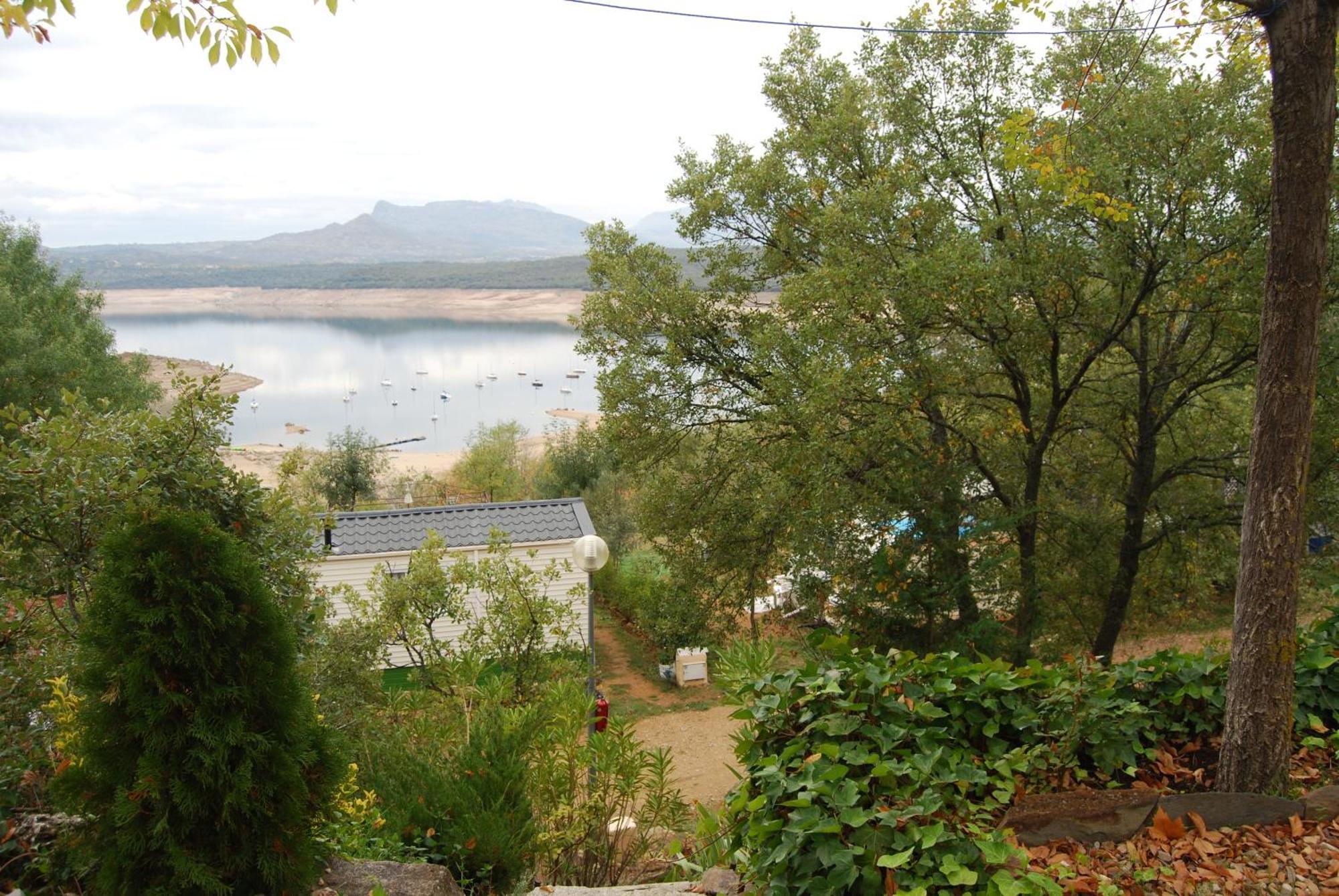 Camping De Cervera De Buitrago Exterior foto