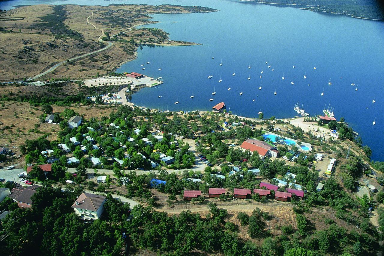 Camping De Cervera De Buitrago Exterior foto
